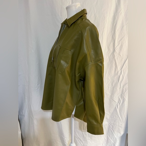 French Connection elegant avocado green leather zip up long sleeves top - Picture 4 of 7
